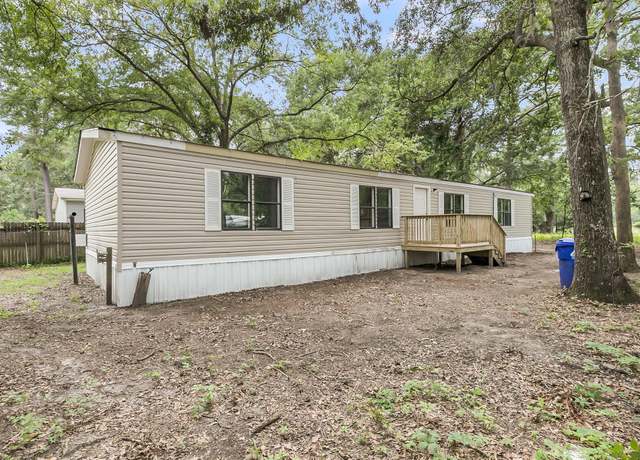 Property at 3765 Mary Ann Point Rd, Johns Island, SC 29455, 3 beds, 2 baths