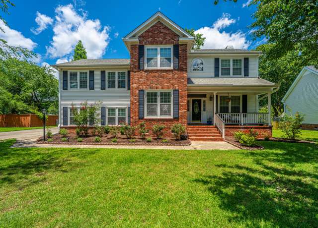 Property at 2026 Thornhill Dr, Summerville, SC 29485, 4 beds, 2.5 baths