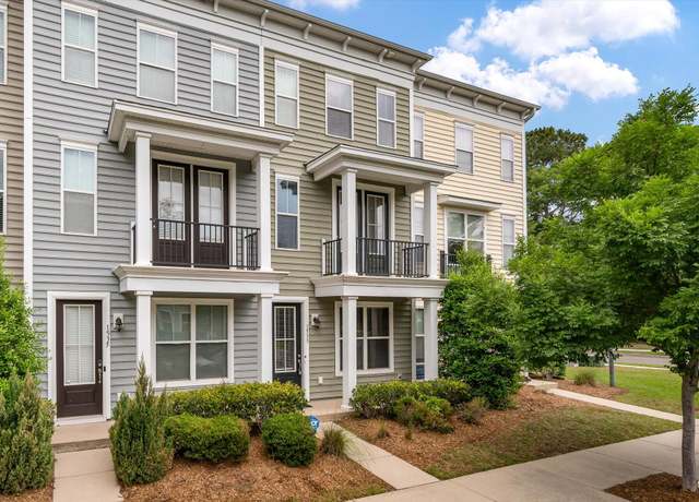 Property at 1533 Bluewater Way, Charleston, SC 29414, 2 beds, 3 baths