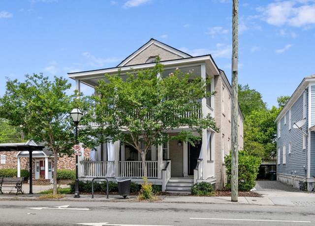 Property at 170 Spring St, Charleston, SC 29403, 8 beds, 9 baths