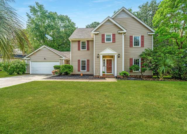 Property at 113 Essex Dr, Summerville, SC 29485, 5 beds, 3.5 baths