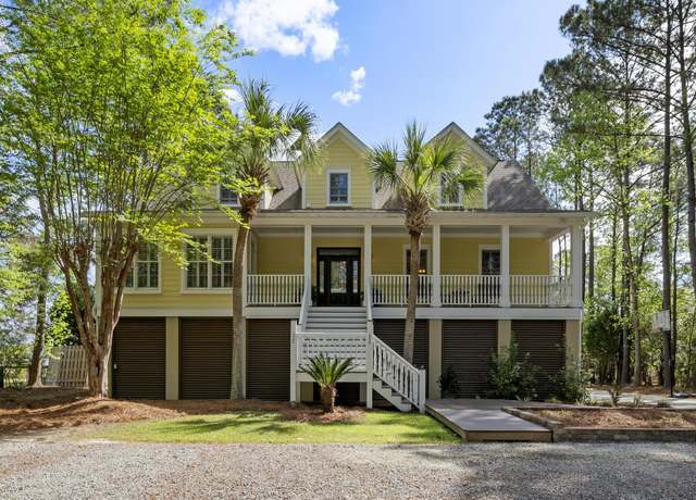 Property at 478 Commonwealth Rd, Mount Pleasant, SC 29466, 5 beds, 3.5 baths