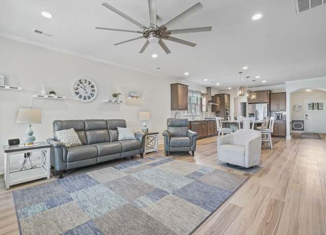 Property at 127 Garden Gate Way, Summerville, SC 29486, 3 beds, 2 baths