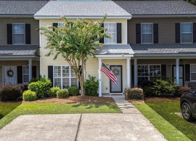 Property at 230 Congaree River Dr, Summerville, SC 29485, 2 beds, 2.5 baths