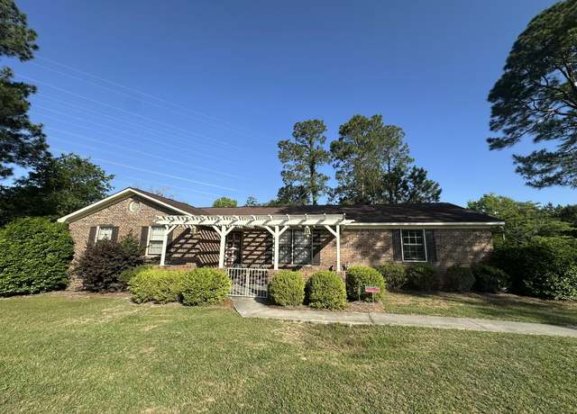 Property at 396 Hampton Dr, Orangeburg, SC 29118, 3 beds, 3 baths
