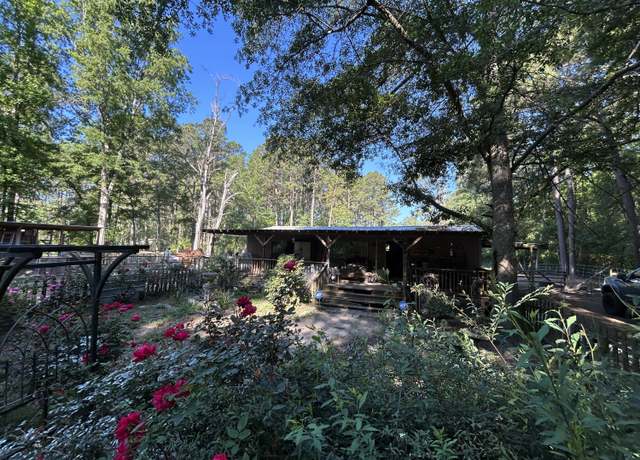Property at 696 Bedon Rd, Walterboro, SC 29488, 2 beds, 2 baths
