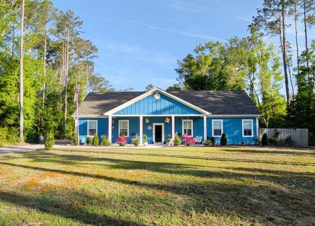 Property at 1044 Towhee Ln, Mcclellanville, SC 29458, 3 beds, 2 baths