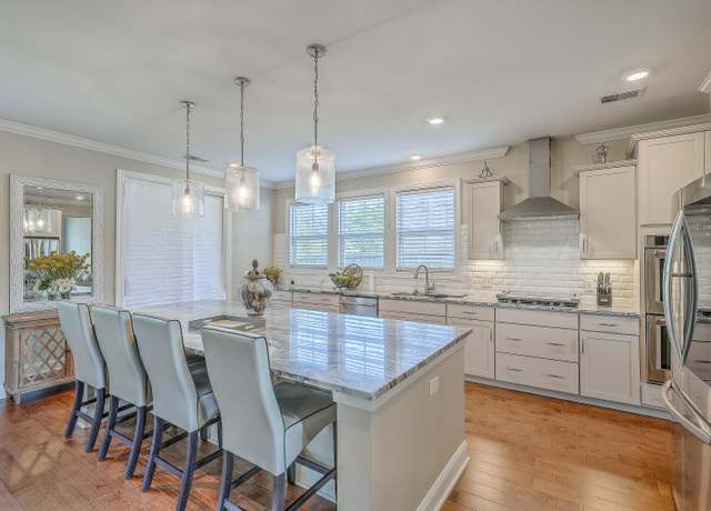 Property at 620 Chigwell Springs Ln, Summerville, SC 29486, 5 beds, 3 baths