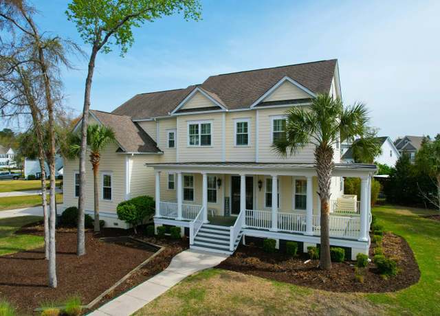 Property at 2961 Yachtsman Dr, Mount Pleasant, SC 29466, 6 beds, 5 baths