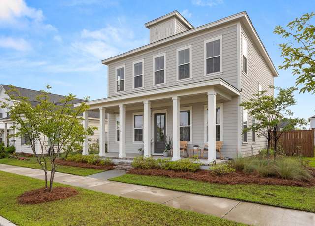 Property at 716 Triangle Ln, Summerville, SC 29486, 4 beds, 3.5 baths