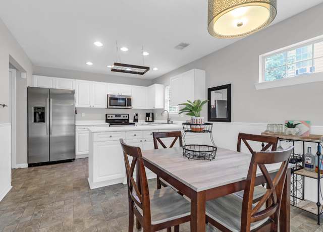 Property at 9232 Ayscough Rd, Summerville, SC 29485, 3 beds, 2 baths