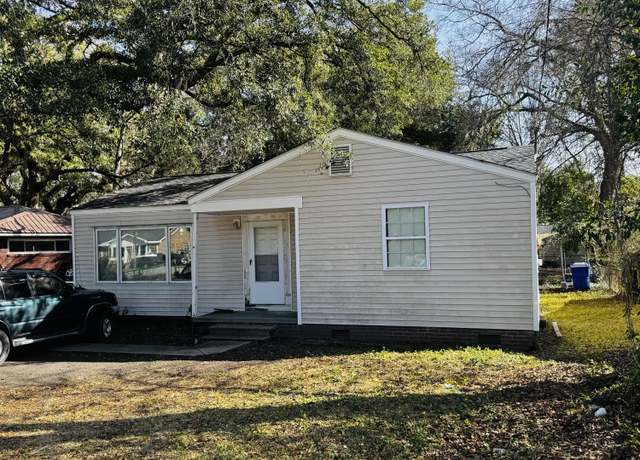 Property at 1255 Remount Rd, North Charleston, SC 29406, 3 beds, 1 bath