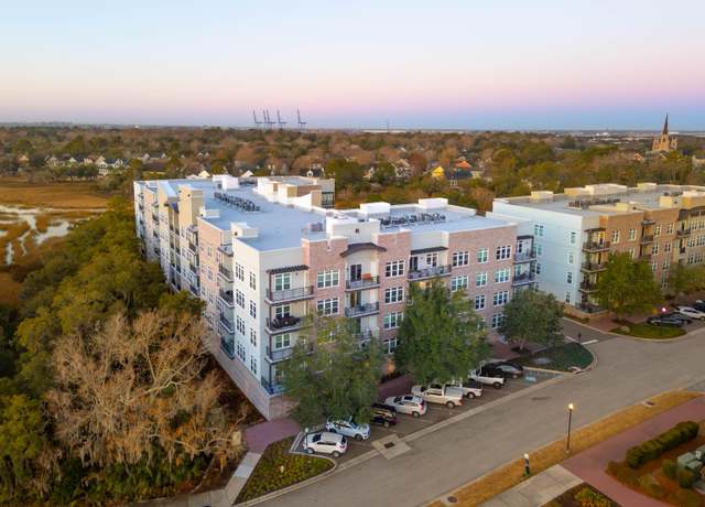 Property at 145 Pier View St #403, Charleston, SC 29492, 3 beds, 2 baths