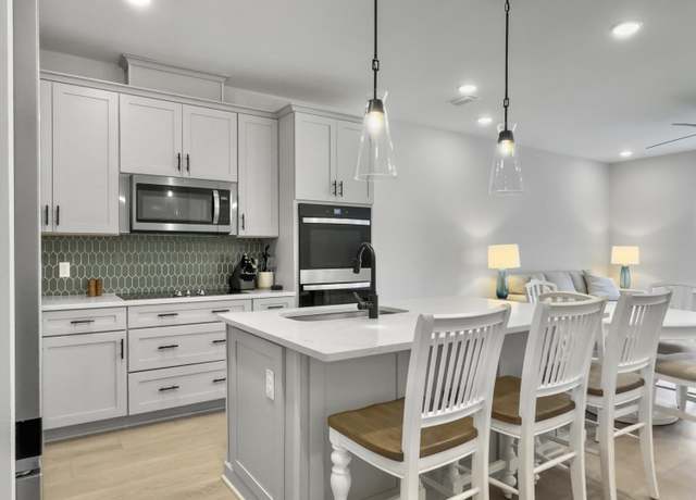 Property at 953 Dusk Dr, Summerville, SC 29486, 3 beds, 3 baths