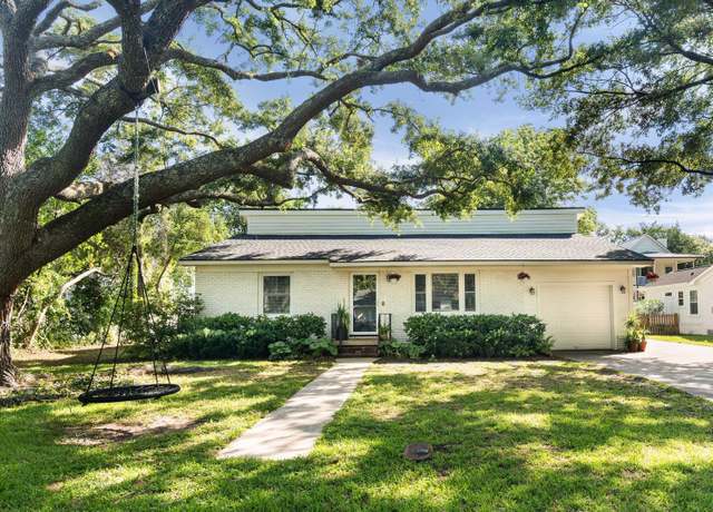 Property at 1470 Hindman Ave, Mount Pleasant, SC 29464, 3 beds, 2.5 baths