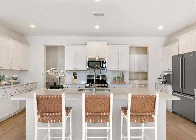 Property at 105 Orchard Blossom Ln, Summerville, SC 29485, 4 beds, 3.5 baths
