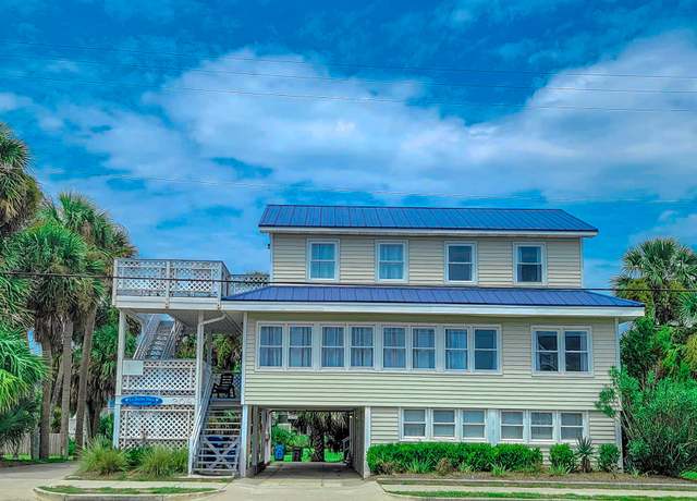 Property at 209 Palmetto Blvd, Edisto Beach, SC 29438, 4 beds, 3.5 baths