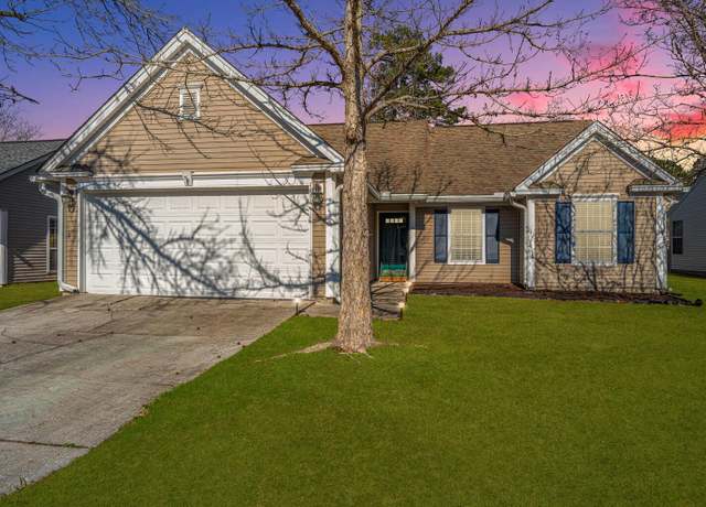 Property at 359 Parish Parc Dr, Summerville, SC 29485, 3 beds, 2 baths