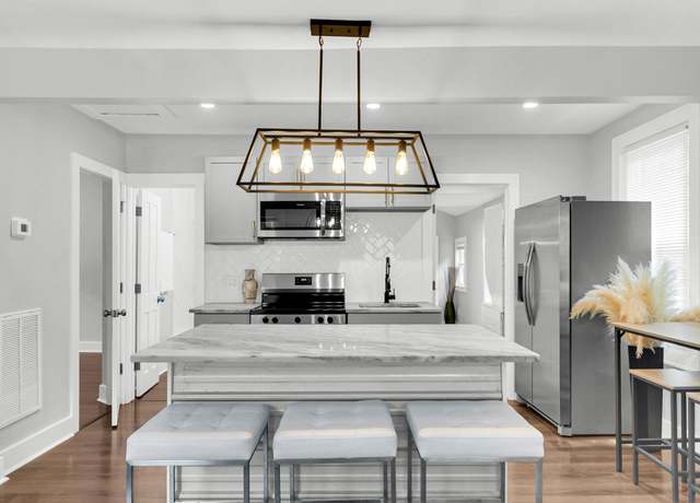 Property at 2736 Saratoga Rd, North Charleston, SC 29405, 2 beds, 2.5 baths