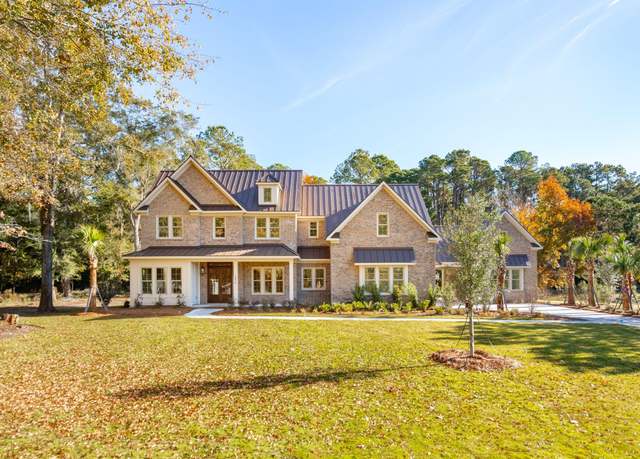 Property at 3820 Gnarled Oaks Ln, Johns Island, SC 29455, 6 beds, 5.5 baths