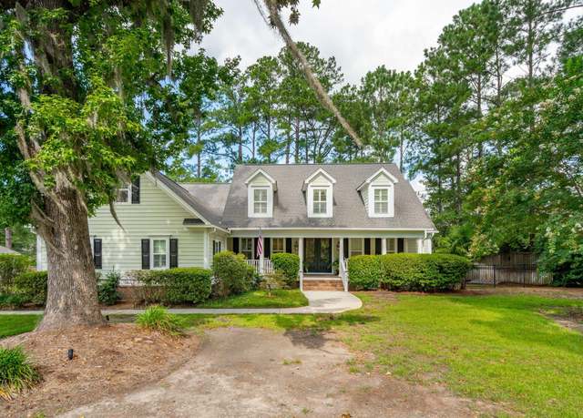 Property at 100 Aviary Ct, Summerville, SC 29483, 5 beds, 3.5 baths
