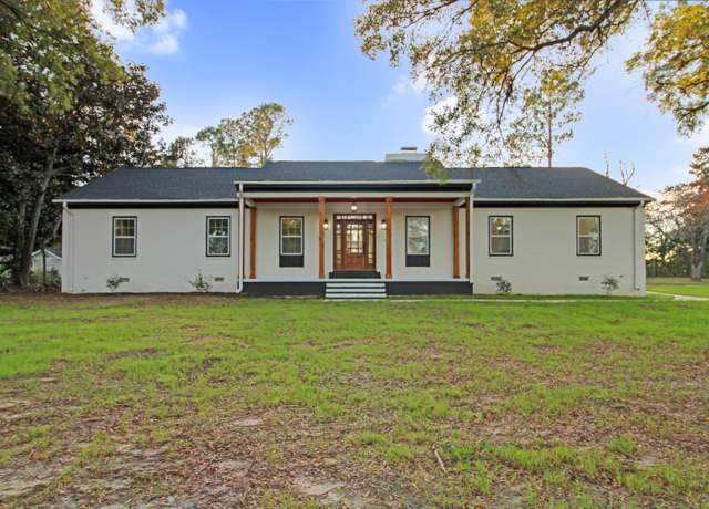 Property at 2099 Sheridan St, Orangeburg, SC 29115, 4 beds, 3 baths