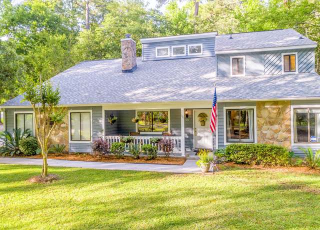 Property at 111 Garden Hill Rd, Summerville, SC 29483, 4 beds, 2.5 baths