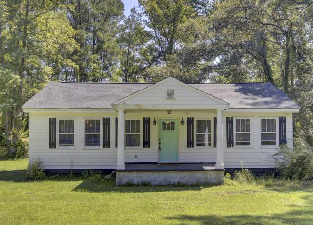 Property at 1586 Highway 15, Saint George, SC 29477, 3 beds, 2 baths