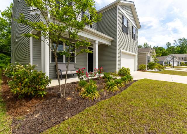 Property at 131 Cloverleaf St, Summerville, SC 29483, 4 beds, 2.5 baths