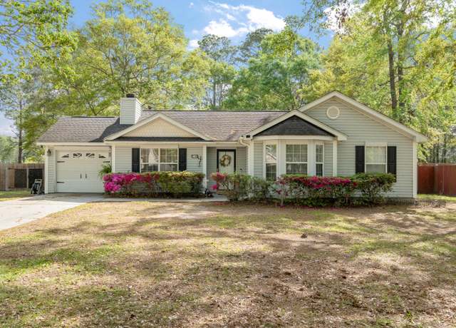 Property at 18 Purrysburg Dr, Beaufort, SC 29907, 3 beds, 2 baths