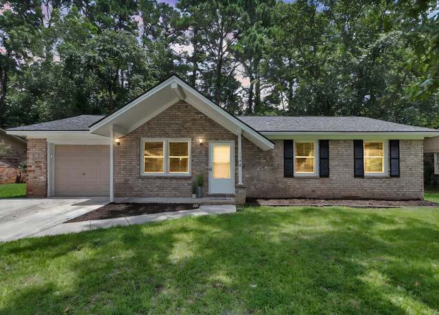 Property at 1120 Maryland Dr, Ladson, SC 29456, 3 beds, 1.5 baths