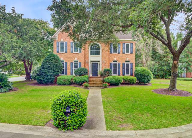 Property at 2725 Coddell Ct, Mount Pleasant, SC 29466, 4 beds, 2.5 baths