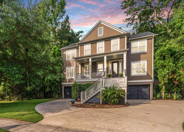 Property at 3081 Yachtsman Dr, Mount Pleasant, SC 29466, 5 beds, 4 baths