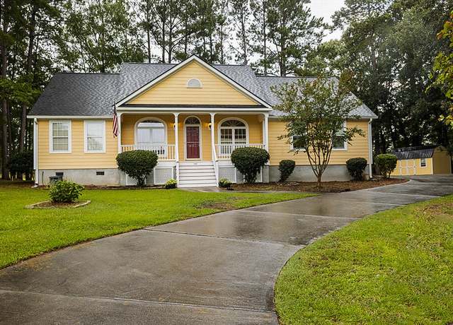 Property at 140 Green Ct, Santee, SC 29142, 3 beds, 2 baths
