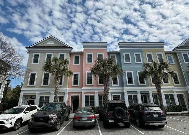 Property at 656 Coleman Blvd #402, Mount Pleasant, SC 29464, 3 beds, 3.5 baths