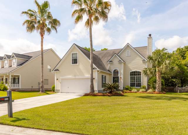 Property at 2632 Planters Pointe Blvd, Mount Pleasant, SC 29466, 4 beds, 2.5 baths