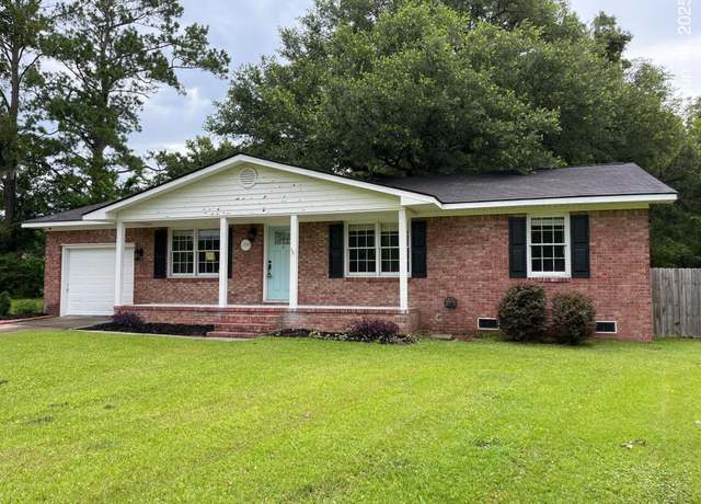 Property at 352 Oxford Rd, Ladson, SC 29456, 3 beds, 2 baths