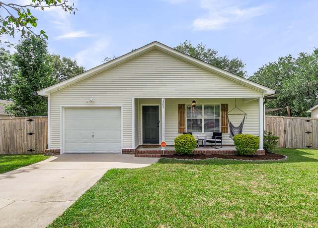 Property at 1302 Aubry Dr, Moncks Corner, SC 29461, 3 beds, 2 baths