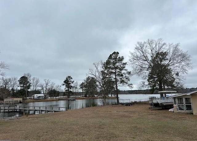 Property at 1009 Lion Heart Ln, Summerton, SC 29148, 4 beds, 3 baths