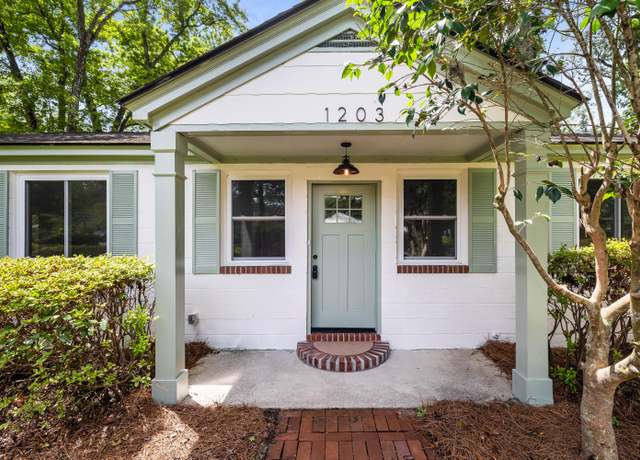 Property at 1203 Forestwood Dr, Charleston, SC 29407, 3 beds, 2 baths