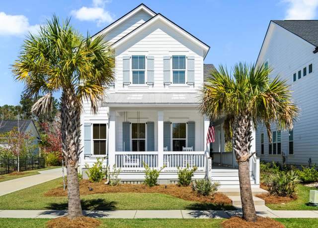 Property at 1772 Agate Bay Dr, Mount Pleasant, SC 29466, 5 beds, 4.5 baths