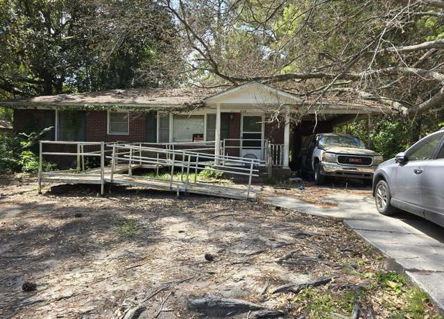 Property at 719 Wantoot Blvd, Charleston, SC 29407, 3 beds, 1 bath