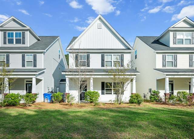 Property at 8206 S Antler Dr, Charleston, SC 29406, 3 beds, 2.5 baths