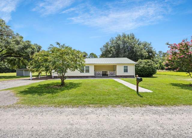 Property at 122 George Ln, Bonneau, SC 29431, 3 beds, 2 baths