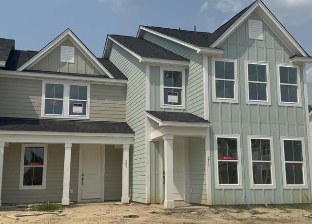 Property at 823 Alma Square Dr, Moncks Corner, SC 29461, 3 beds, 2.5 baths