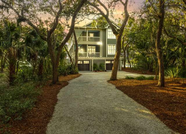 Property at 3034 Maritime Forest Dr, Johns Island, SC 29455, 3 beds, 3 baths