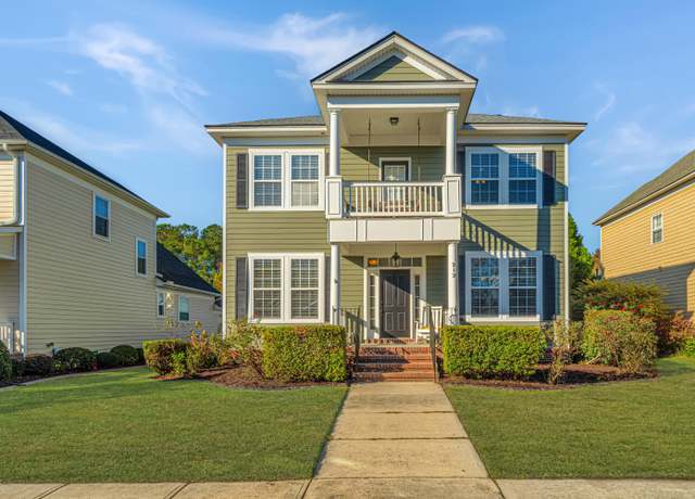 Property at 212 Hydrangea St, Summerville, SC 29483, 3 beds, 2.5 baths