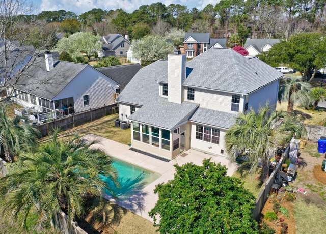 Property at 3274 Heathland Way, Mount Pleasant, SC 29466, 5 beds, 2.5 baths