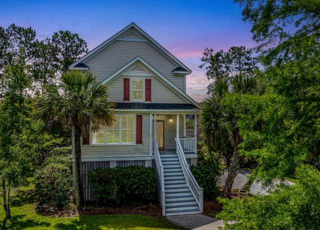 Property at 2301 N Creek Dr, Mount Pleasant, SC 29466, 4 beds, 3.5 baths