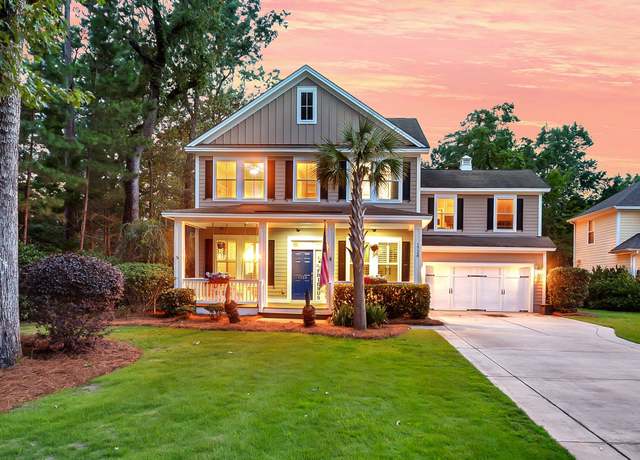 Property at 1728 Wellstead St, Mount Pleasant, SC 29466, 5 beds, 3 baths